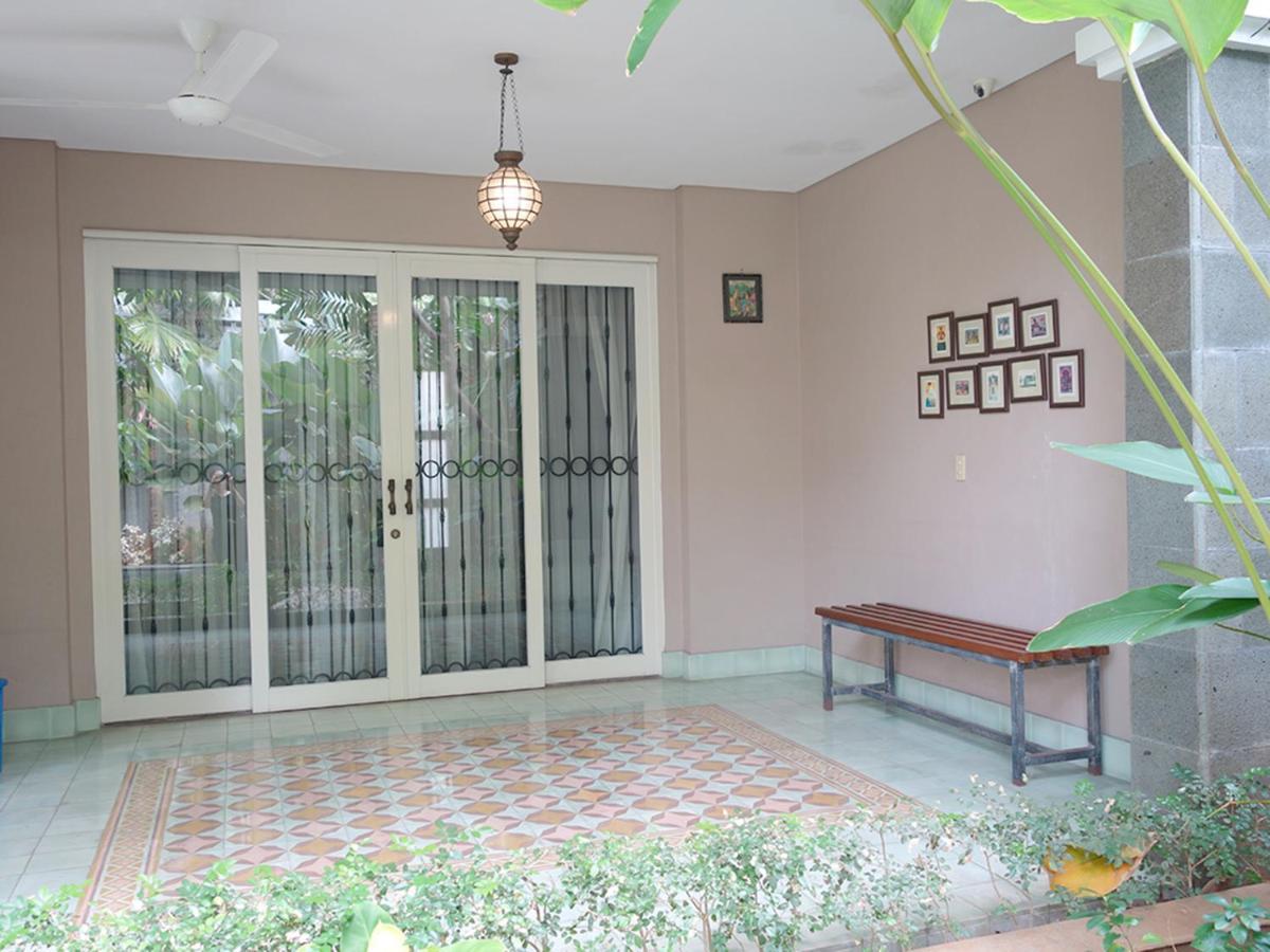 Saffron Suites Syariah Jakarta Exterior photo